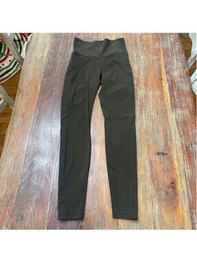 Women's Lululemon Olive Green Leggings with Ribbed Sides Size 6